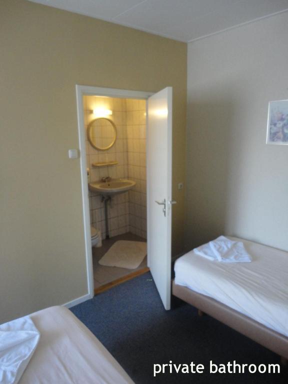 Hotel 'T Anker Leeuwarden Cameră foto